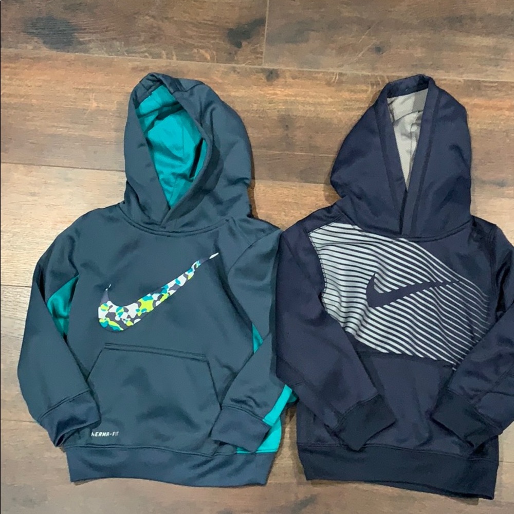 Boys Nike sweater pull overs